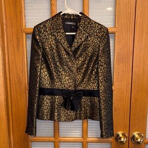 EUC Liz Claiborne Black and Gold Patterned Blazer